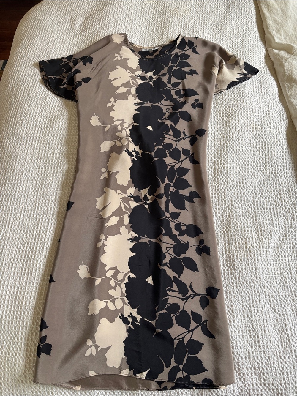 Women’s Taupe Floral silk Shift Dress Christopher Deane for Anthropologie